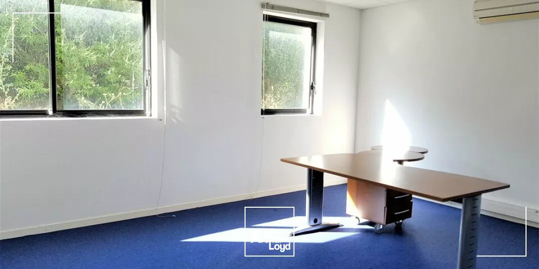 FUTUROSCOPE JAUNAY MARIGNY - BUREAUX A LOUER 77M²