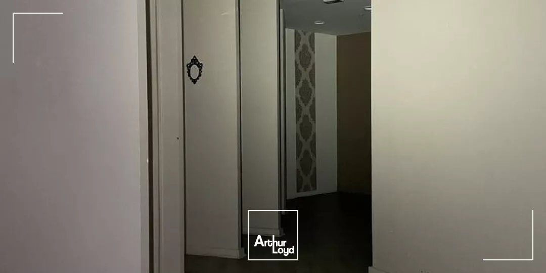 VOTRE COMMERCE AU CENTRE DE L'ACTION : LOCAL COMMERCIAL DISPONIBLE RUE DU RABOT, NIORT.