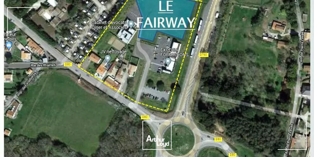 A LOUER BUREAUX NEUFS DE 256 m2 - SUR AXE PASSANT - LES SABLES D'OLONNE 