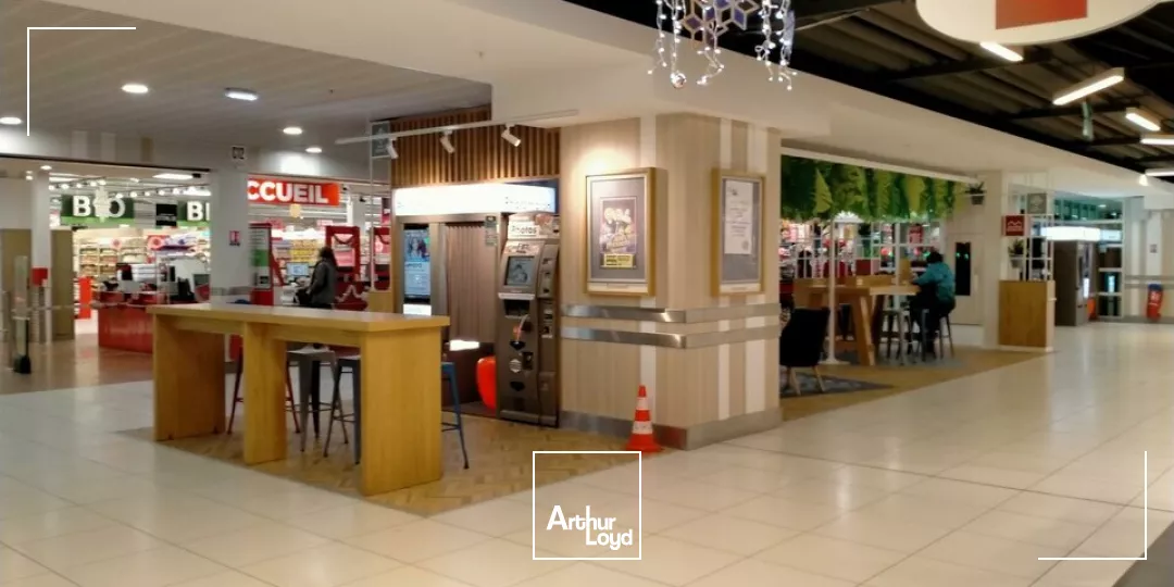 LOCAL COMMERCIAL A LOUER D'UNE SURFACE DE 98 m² - GALERIE COMMERCIALE BEAULIEU - POITIERS