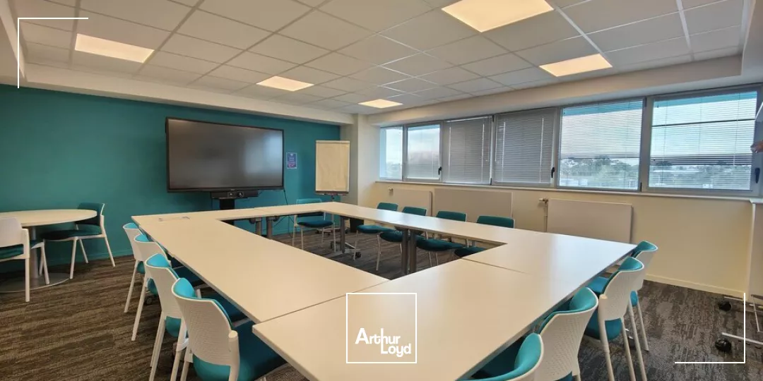 POITIERS - BUREAUX A LOUER DANS DES ESPACES DE COWORKING - ZI REPUBLIQUE