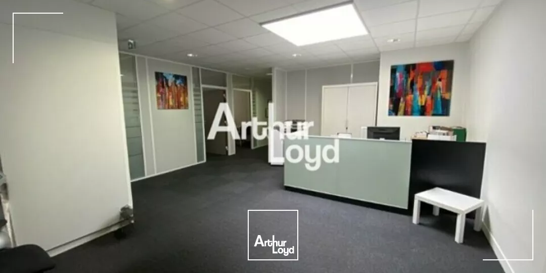 BUREAUX D'ENVIRON 196m2 