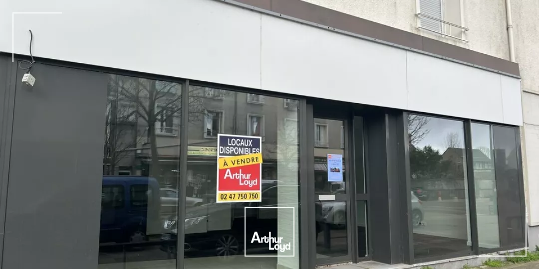 SAINT PIERRE DES CORPS LOCAL COMMERCIAL A VENDRE 70 M² AXE TRAVERSANT ET PARKINGS