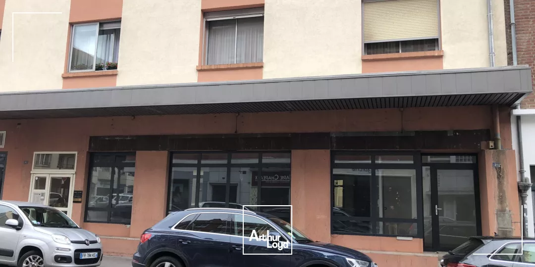 LOCAL COMMERCIAL - 214 m2 - À LOUER - BEAUVAIS CENTRE VILLE