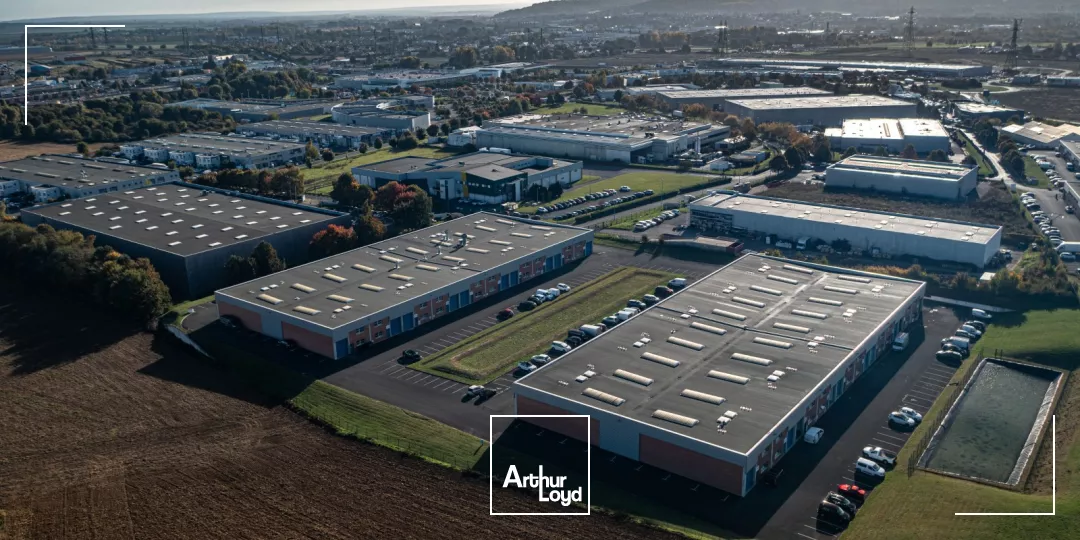 Chambly, ZAC des portes de l'oise : 195m2 de locaux d'activité à louer