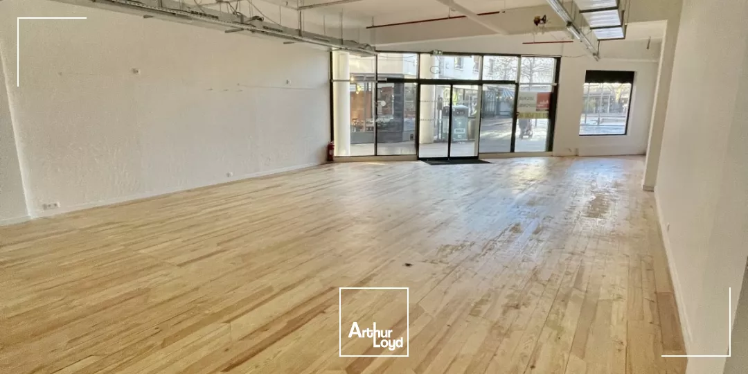 Locaux commerciaux à louer à ROUEN 76000