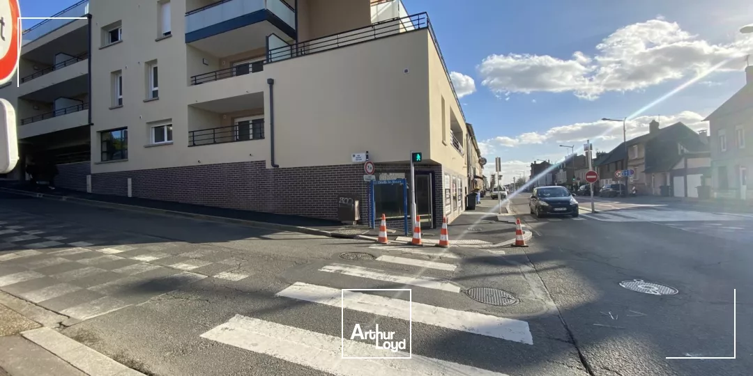 Locaux commerciaux à vendre à DEVILLE LES ROUEN 76250