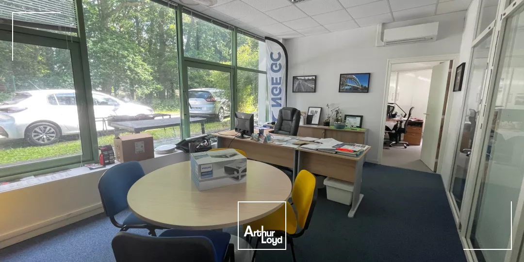 Bureaux à louer à GRAND COURONNE 76530