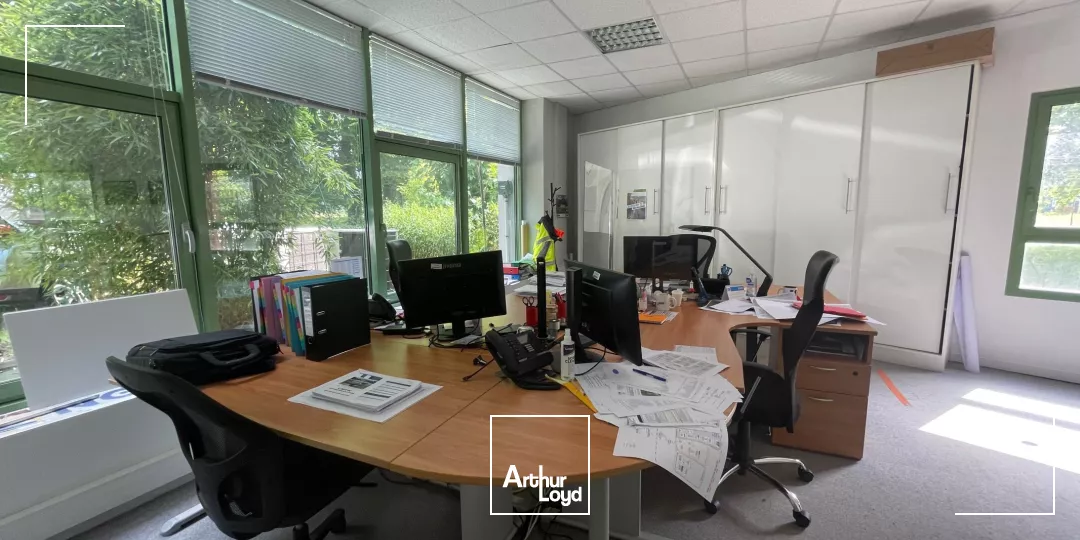 Bureaux à louer à GRAND COURONNE 76530