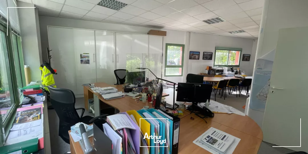 Bureaux à louer à GRAND COURONNE 76530