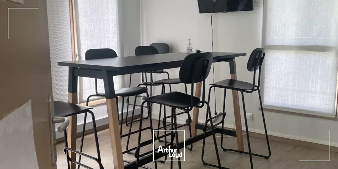 Bureaux à vendre à MONT SAINT AIGNAN 76130