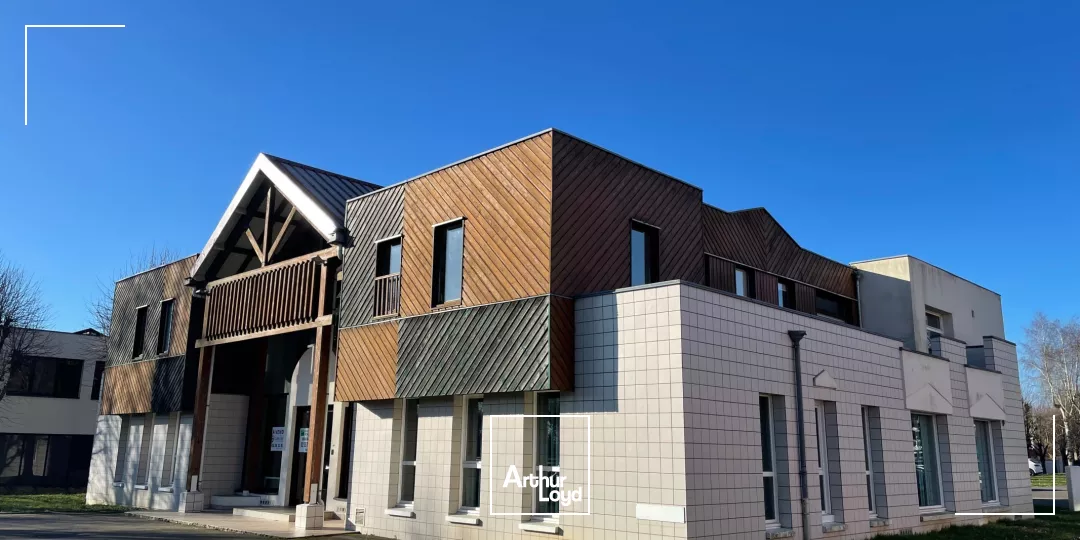 Bureaux à vendre à MONT SAINT AIGNAN 76130