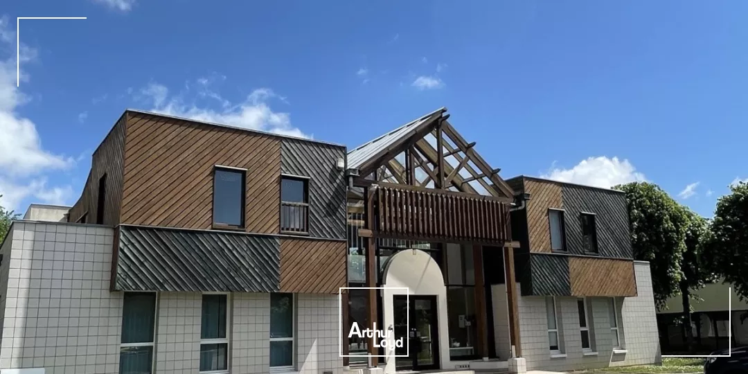 Bureaux à vendre à MONT SAINT AIGNAN 76130