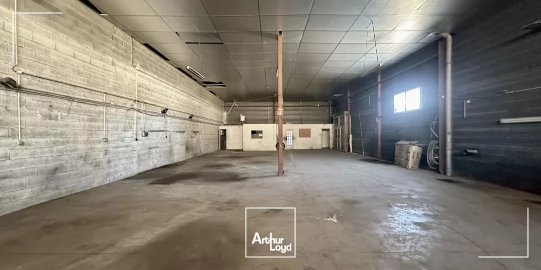 Local d'activités avec terrain à LOUER sur GARDANNE