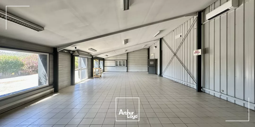 Local d'activités avec terrain à LOUER sur GARDANNE
