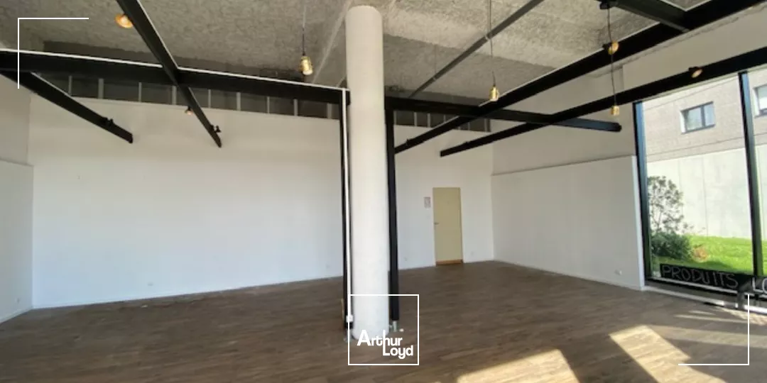 LOCAL COMMERCIAL 112 M² A LOUER CAPUCINS