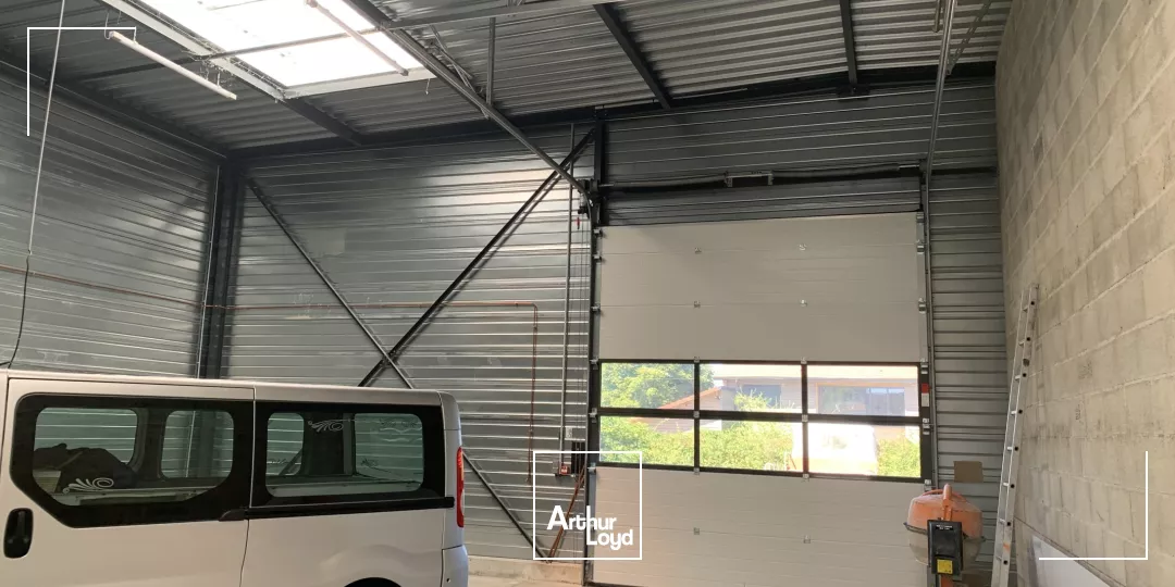 Local industriel - Location - Bourg en Bresse
