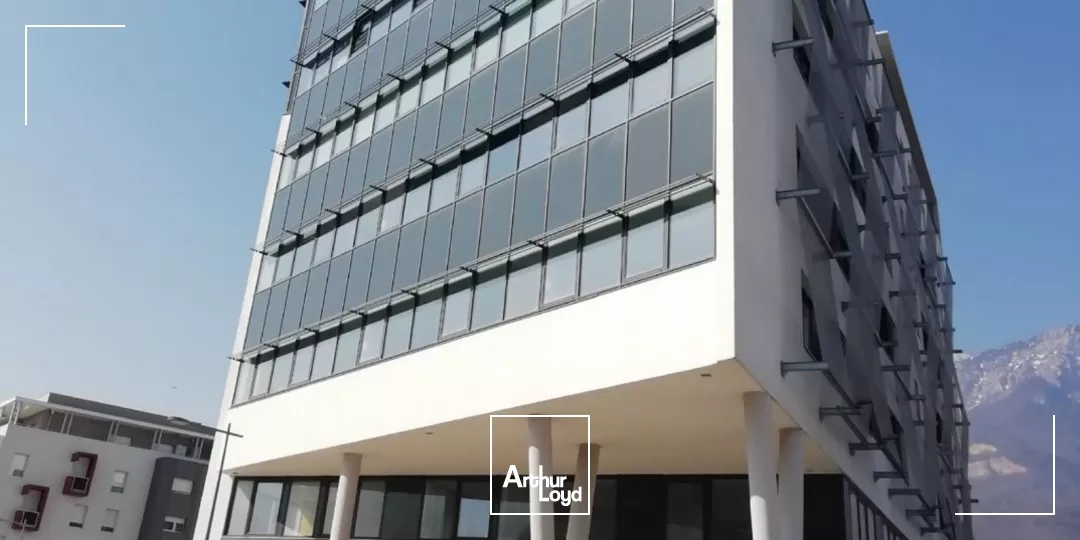 LOCATION BUREAUX ECHIROLLES 400M² AVEC PARKING