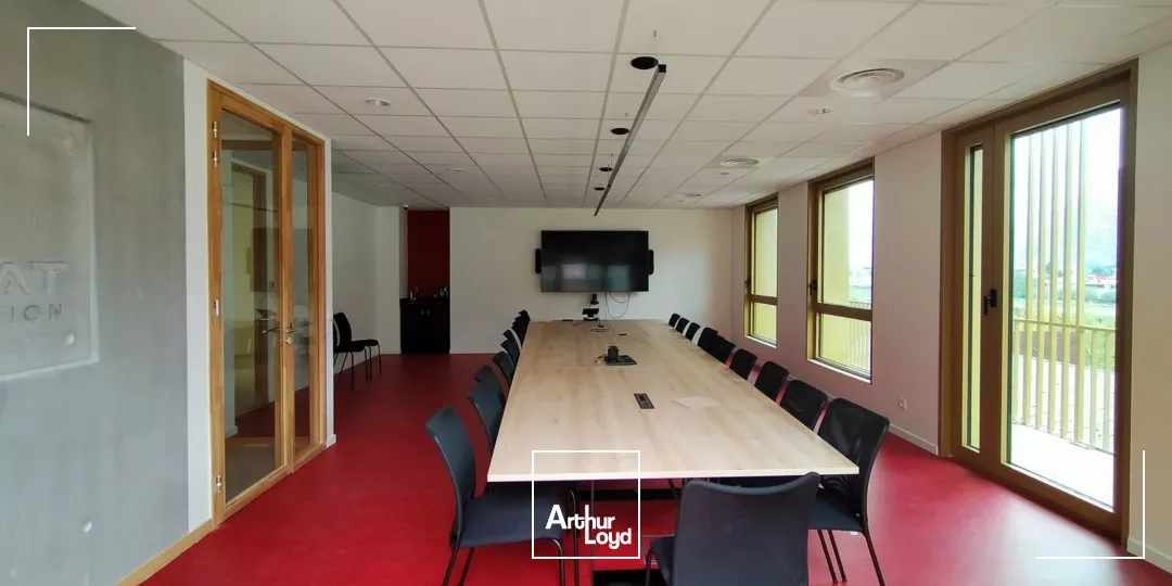 LOCATION DE BUREAUX NEUFS SAINT MARTIN LE VINOUX PROCHE GARE ET TRAM