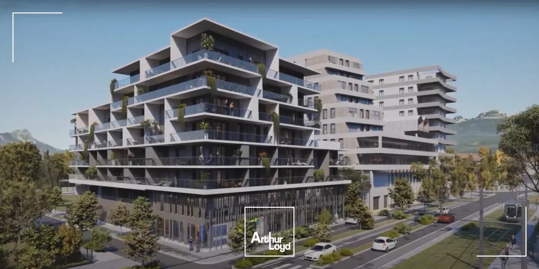 BUREAUX ET COMMERCE A VENDRE LE PONT DE CLAIX 676M²