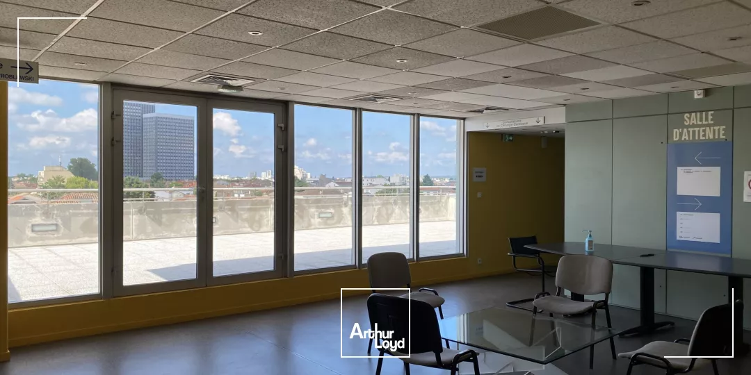 Bureaux à louer dans la maison médicale accolée à la Clinique Saint Augustin ELSAN - Bordeaux