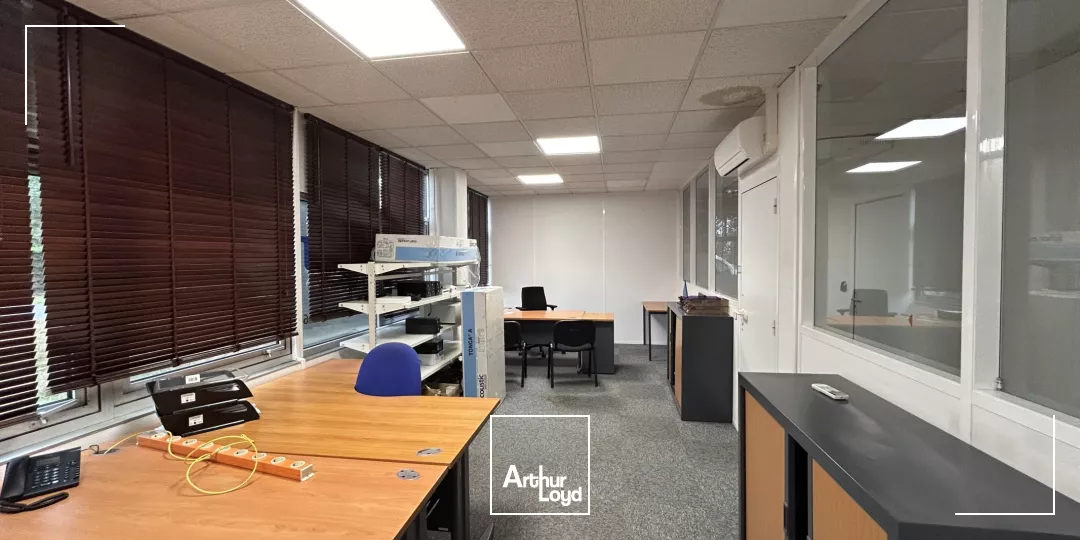 Bureaux à louer avec parkings à Pessac Europarc