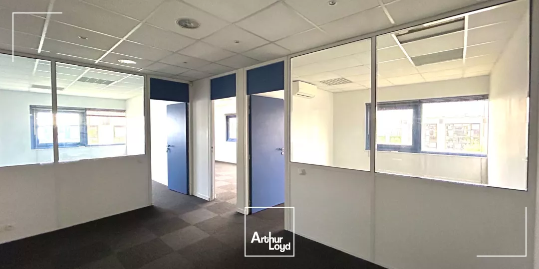 Bureaux à louer à Mérignac Chemin Long proche rocade 