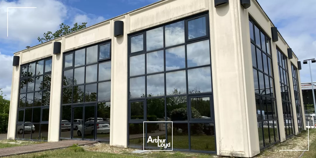 Bureaux à louer à Mérignac Chemin Long proche rocade 
