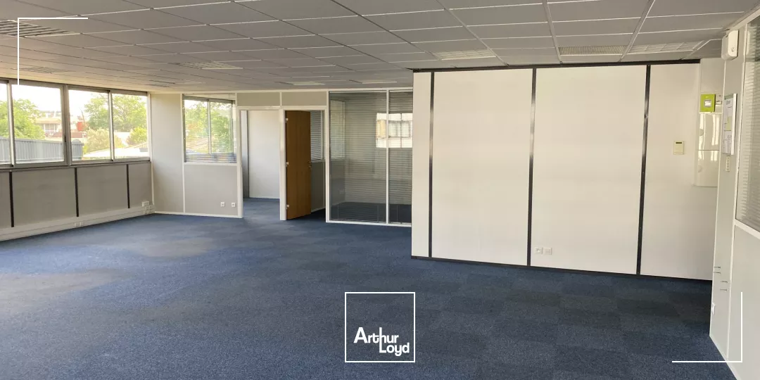 Bureaux avec places de stationnement à louer à Mérignac - Parc Cadera Sud
