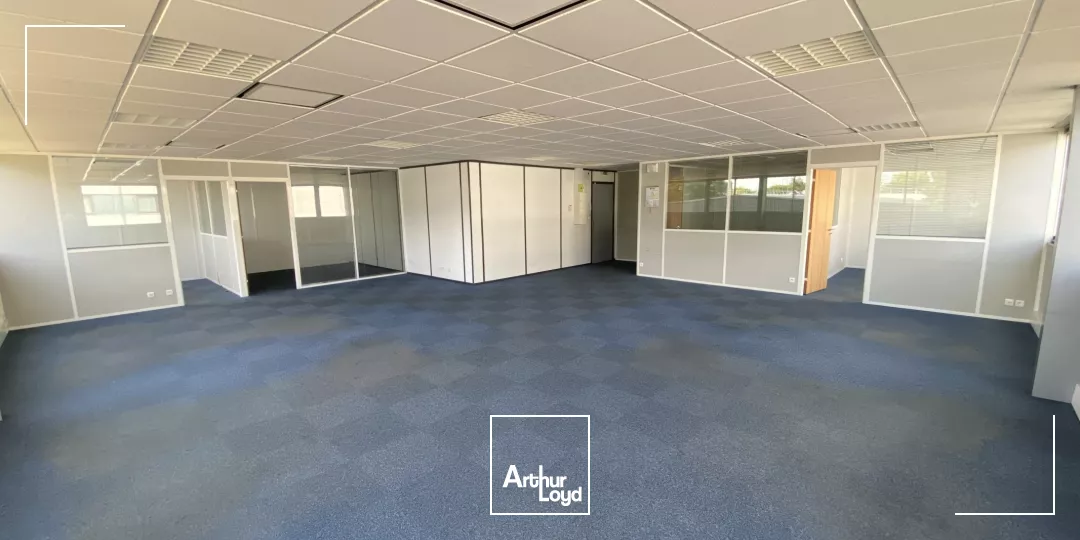 Bureaux avec places de stationnement à louer à Mérignac - Parc Cadera Sud