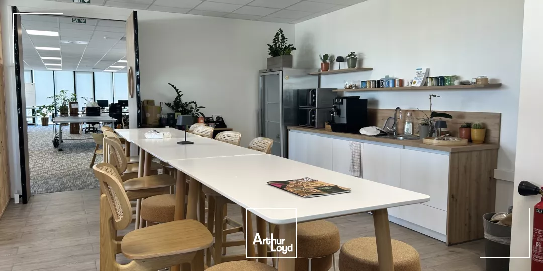 A louer - Bureaux neufs Immeuble Le Bridge - Mérignac Cadéra, proche aéroport