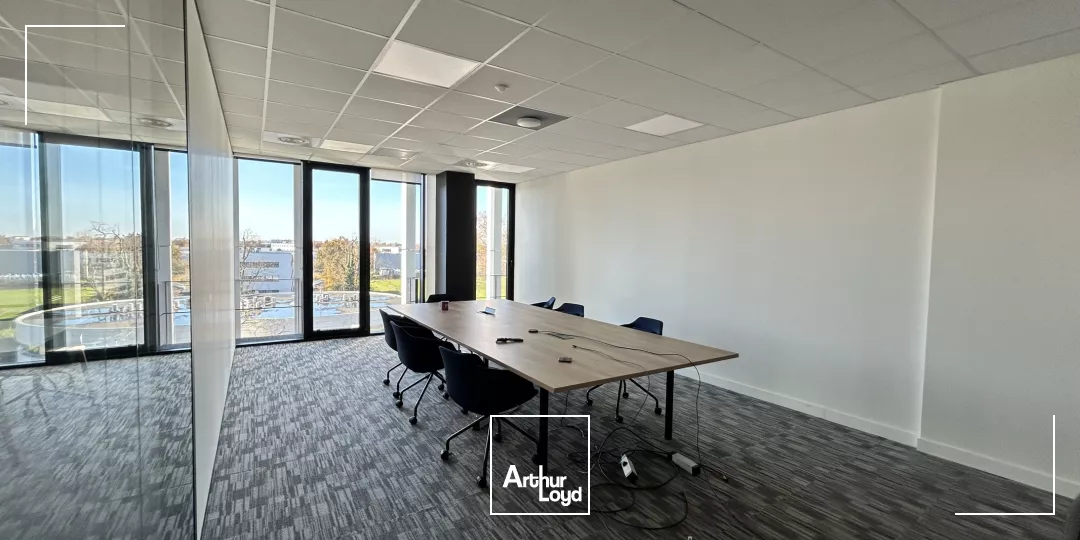 A louer - Bureaux neufs Immeuble Le Bridge - Mérignac Cadéra, proche aéroport