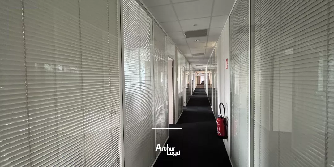 Plateaux de bureaux à louer à Villenave d'Ornon sortie n°17