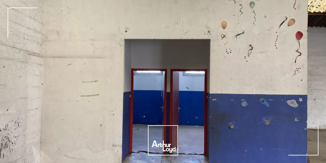 Entrepôt de 490 m2 à louer à Villenave d'Ornon avec une visibilité depuis la rocade