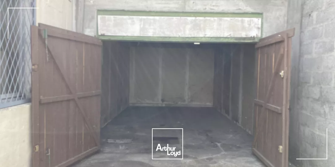 Entrepôt de 490 m2 à louer à Villenave d'Ornon avec une visibilité depuis la rocade