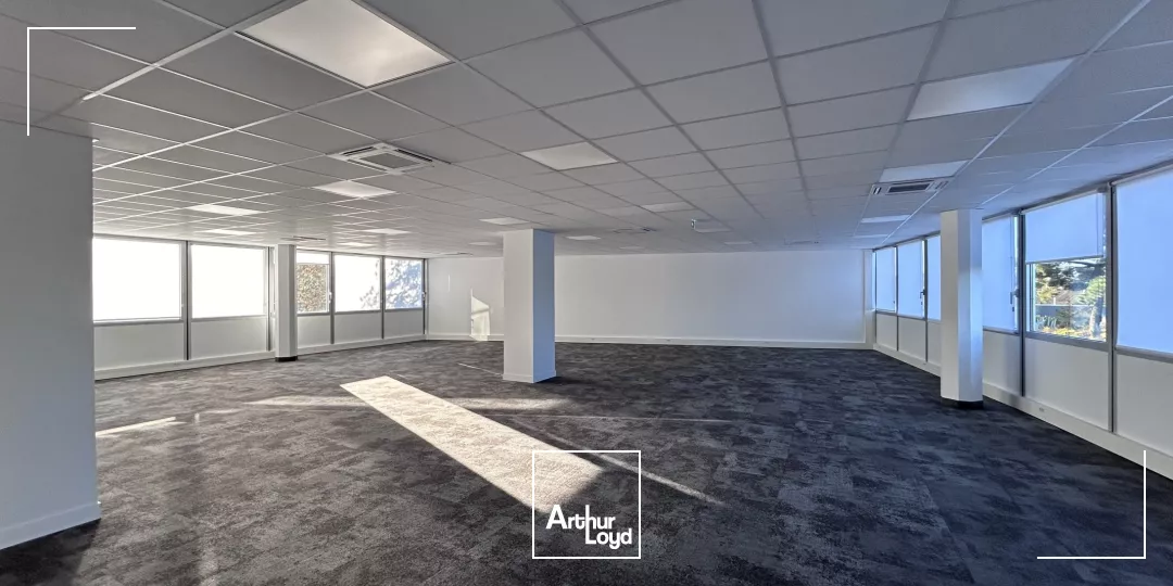 Bureaux rénovés à louer - Surfaces à partir de 46 m² Pessac - Parc de Canteranne