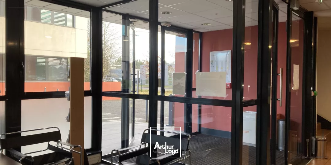 2 612 m² de bureaux à louer à Gradignan proche autoroute A63 et rocade