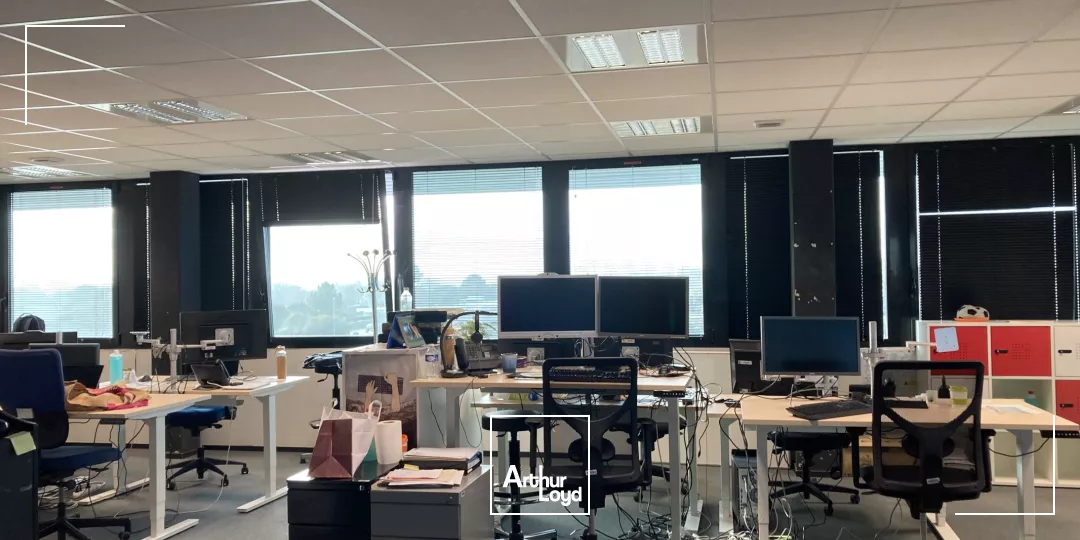 2 612 m² de bureaux à louer à Gradignan proche autoroute A63 et rocade