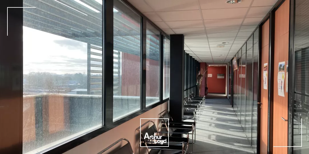 2 612 m² de bureaux à louer à Gradignan proche autoroute A63 et rocade