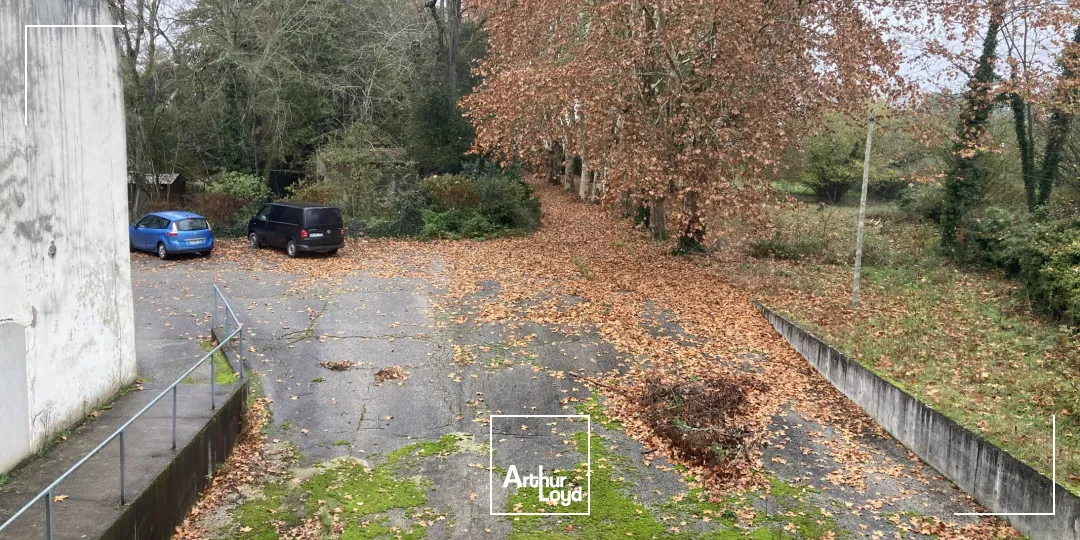 Bâtiment d'activités à vendre à Barsac