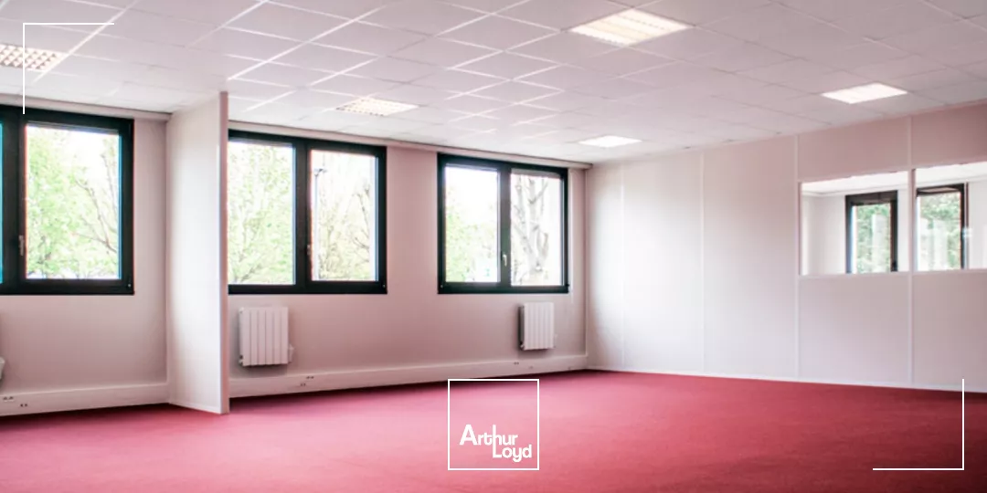 BUREAUX en REZ-DE-CHAUSSEE DISPONIBLES à CERGY SAINT CHRISTOPHE