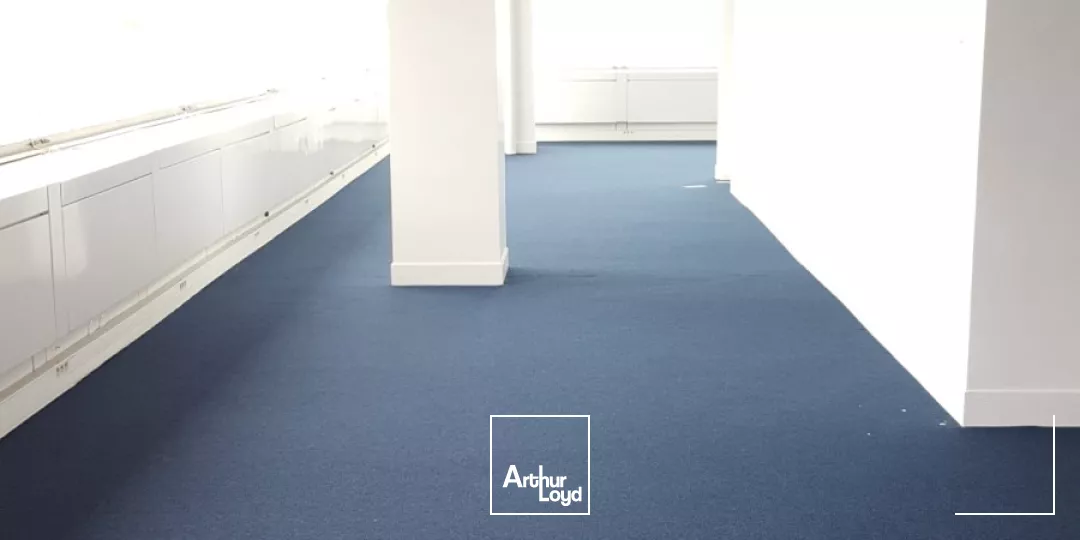 Bureaux à vendre à CERGY 95000