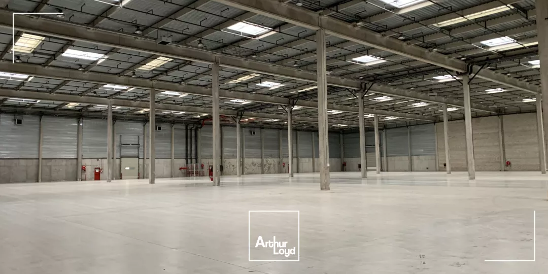 Locaux d'activité à louer à ERAGNY 95610