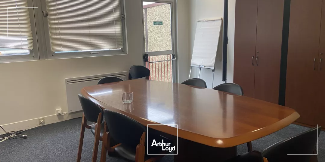 Bureaux à louer à BEZONS 95870