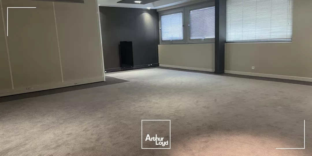 Bureaux à louer à BEZONS 95870