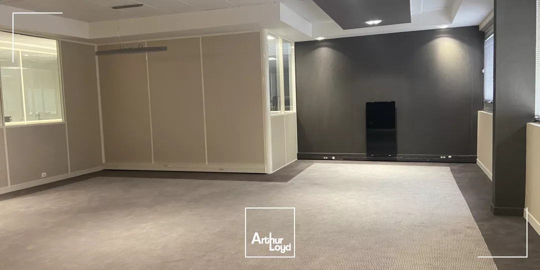 Bureaux à louer à BEZONS 95870