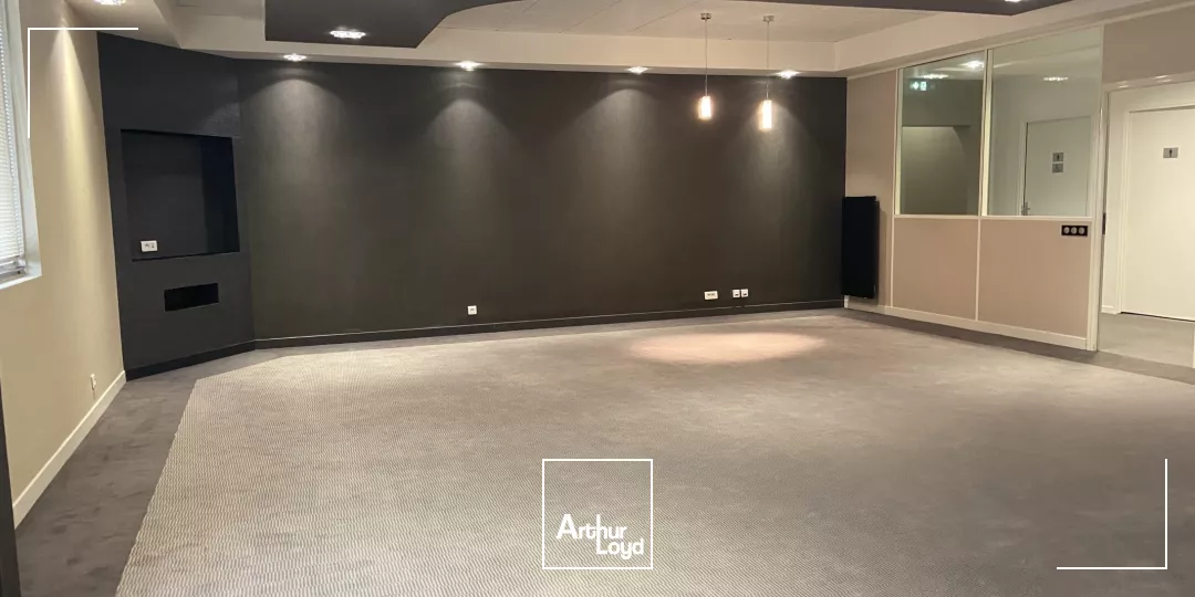 Bureaux à louer à BEZONS 95870