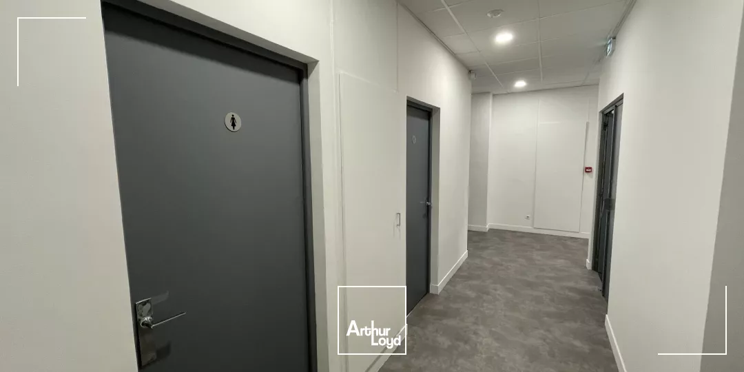 Bureaux à vendre à OSNY 95520