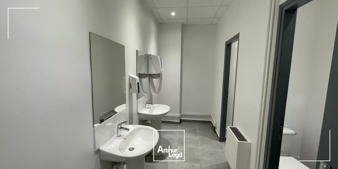 Bureaux à vendre à OSNY 95520