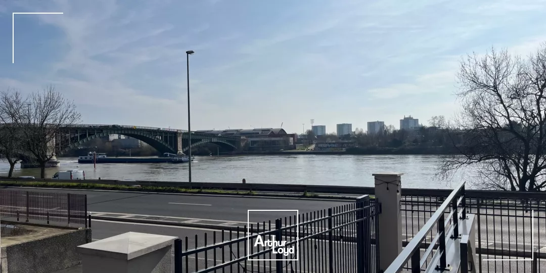 Locaux d'activité à louer à ARGENTEUIL 95100